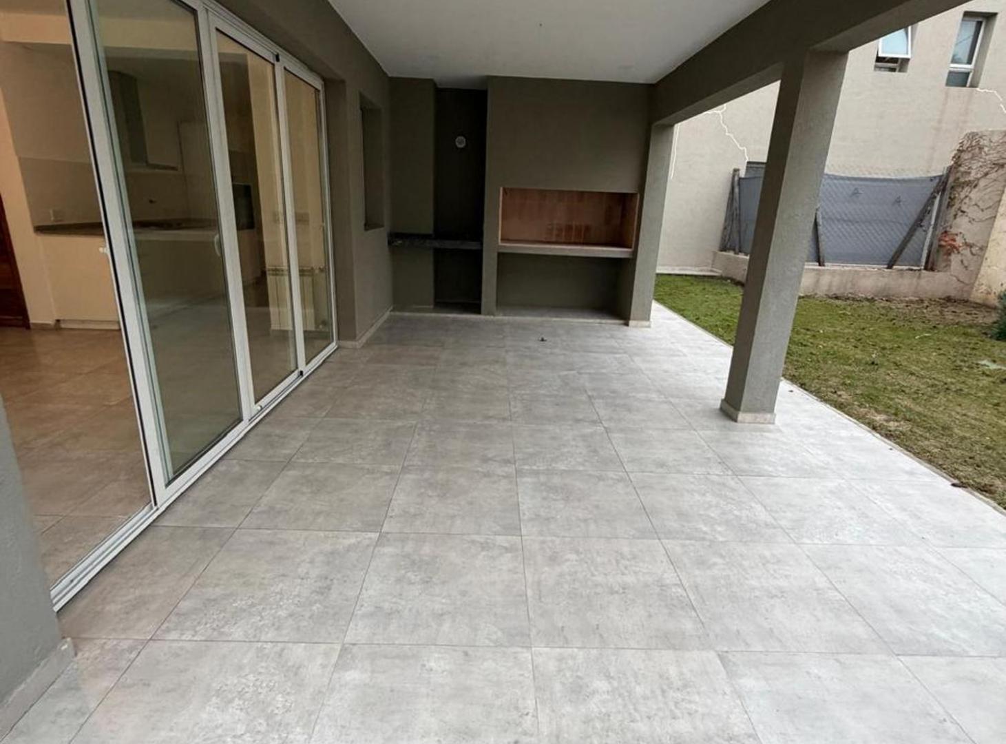 Foto de ALQUILER CASA 3 DORMITORIOS VILLA BELGRANO CORDOBA, imagen 1