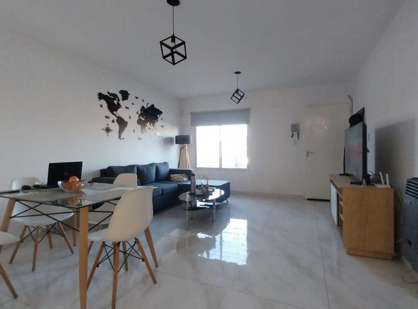Foto de VENTA CASA 3 DORMITORIOS, 2 BAÑOS, PATIO-B°VICOR B, imagen 3