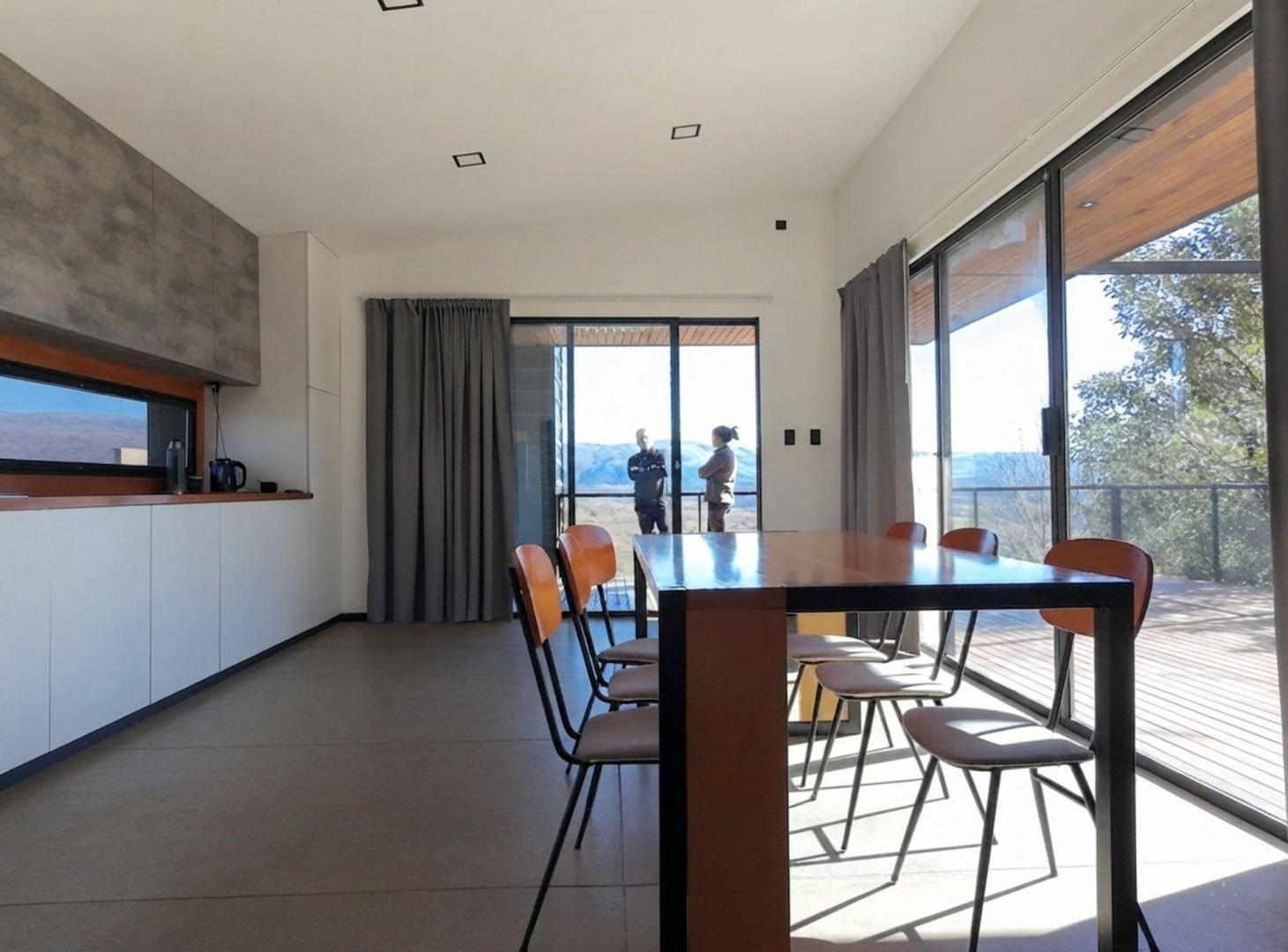 Foto de CASA EN VENTA SOBRE RUTA 273 – VILLA YACANTO, imagen 5