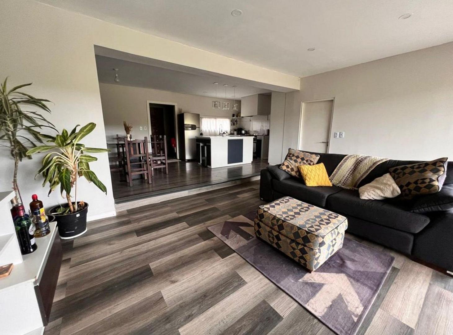Foto de Casa 3 dormitorios en La Calera con pileta, imagen 4