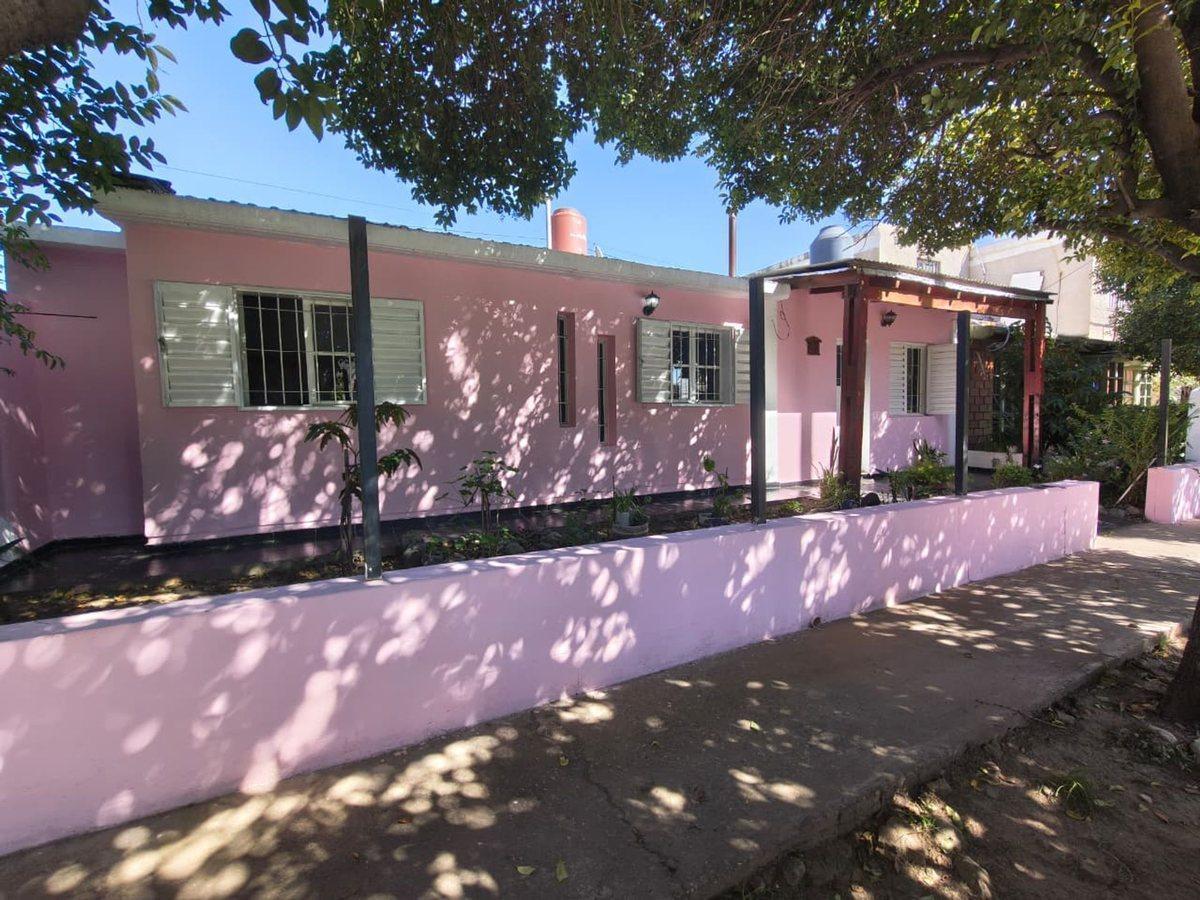 Foto de CASA 2 DORM CON COCHERA LICEO 3RA SECCION, imagen 4