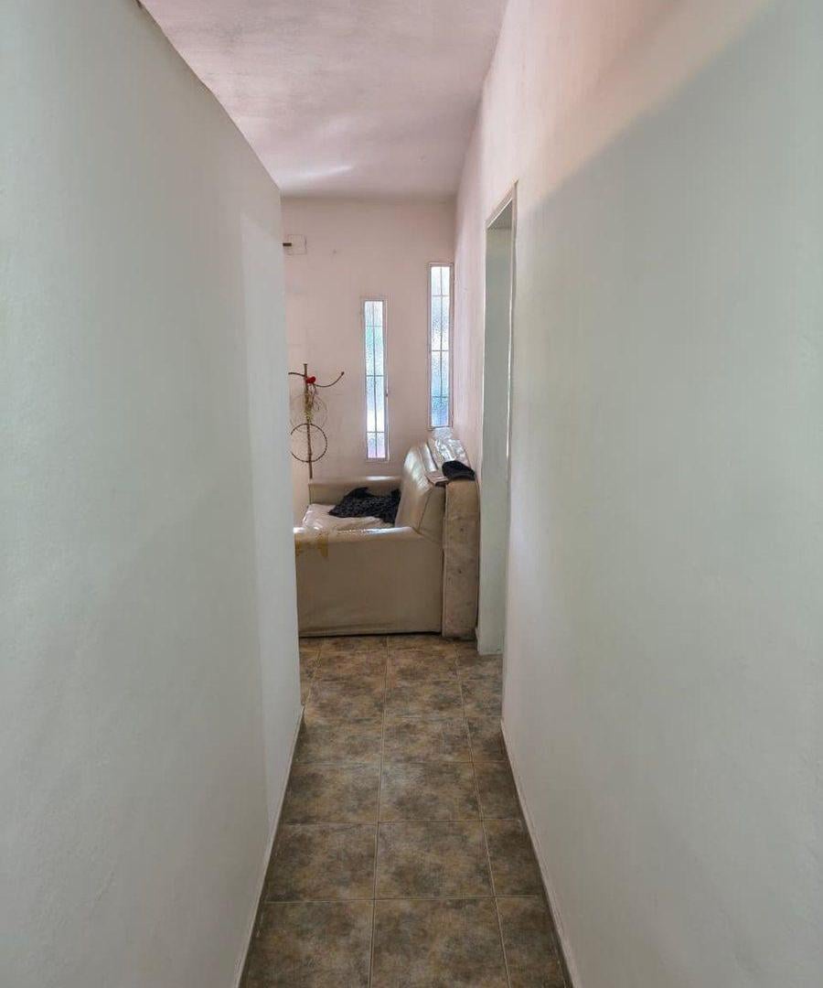 Foto de CASA 2 DORM CON COCHERA LICEO 3RA SECCION, imagen 3