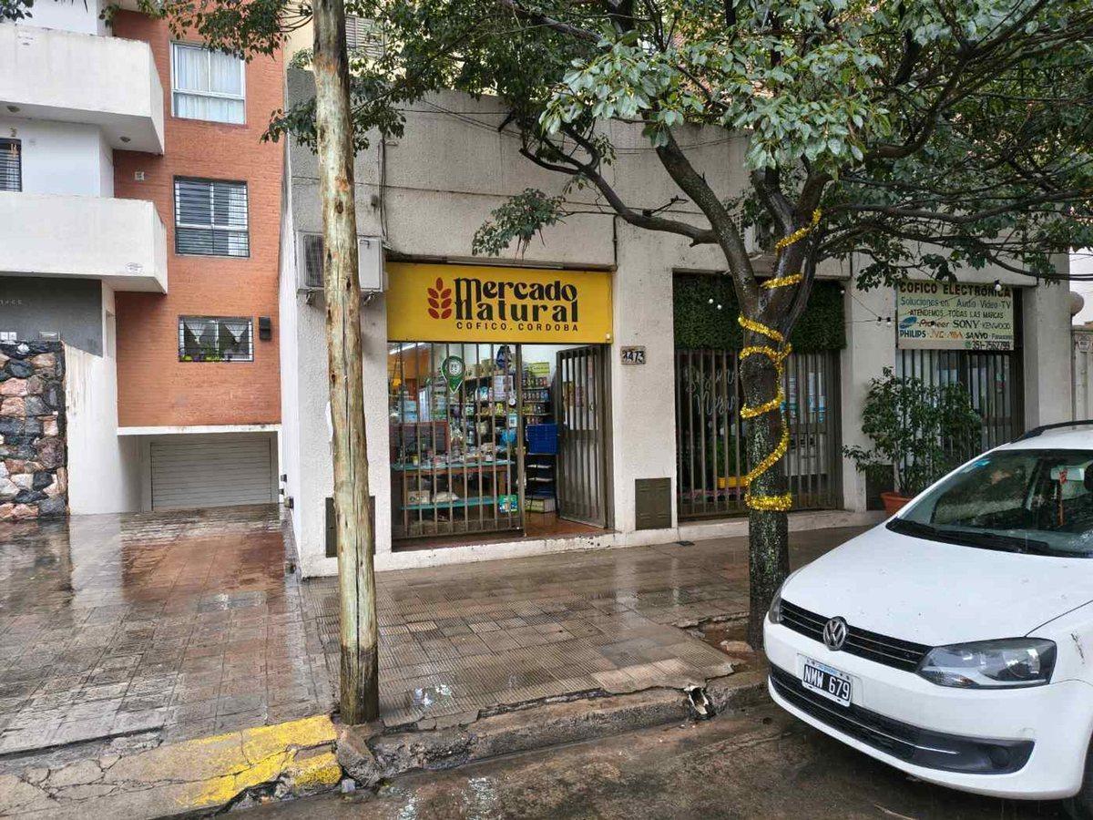 Foto de LOCAL COMERCIAL CON PATIO COFICO 42MTS, imagen 3