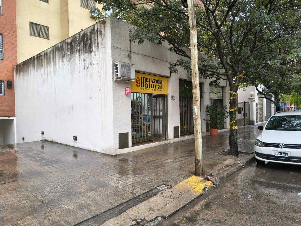 Foto de LOCAL COMERCIAL CON PATIO COFICO 42MTS, imagen 1