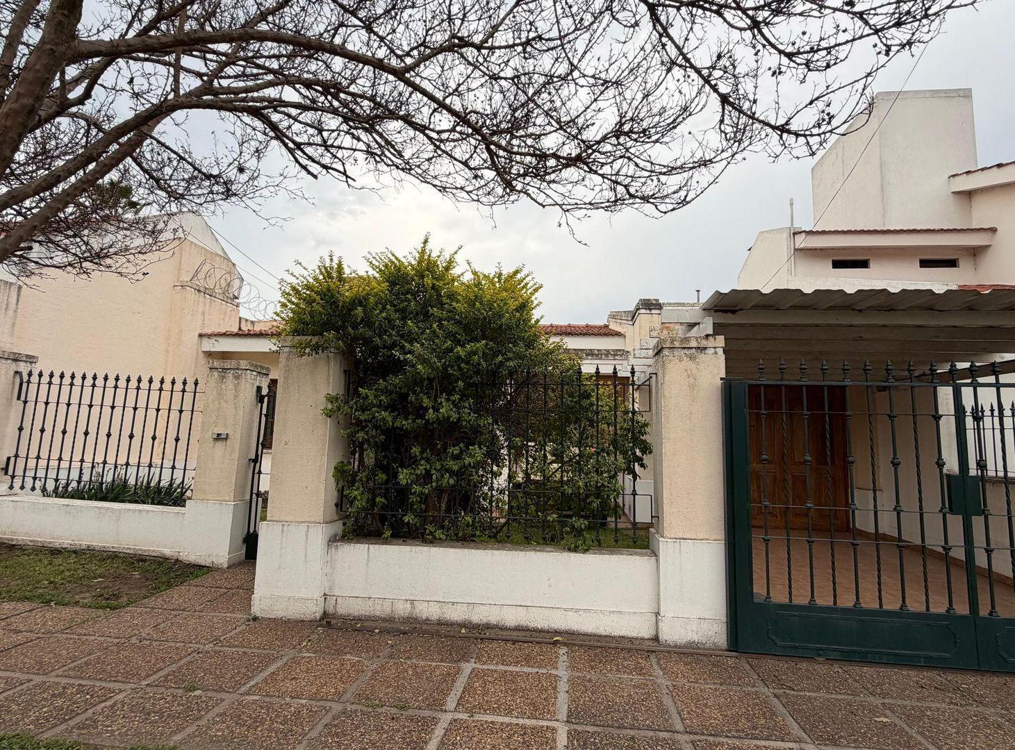 Foto de VENTA DE CASA 3 DORM APTA CREDITO - LA TABLADA, imagen 2