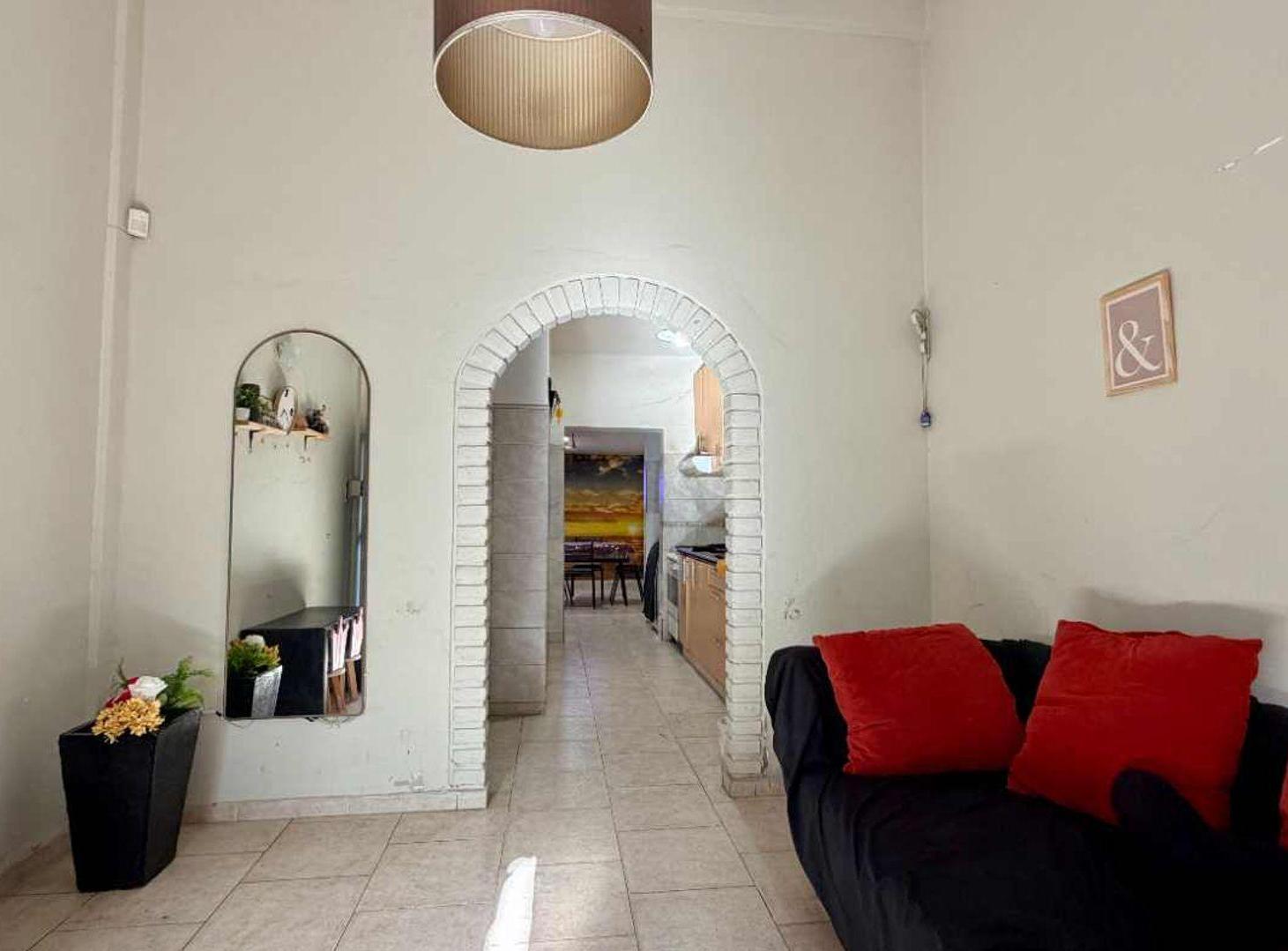 Foto de CASA 2 DORMIT 2 COCHERAS + QUINCHO BARRIO VICOR, imagen 5