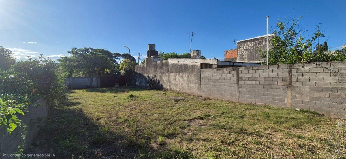 Foto de TERRENO 300 M2 EN EL CENTRO DE LA CALERA, imagen 1