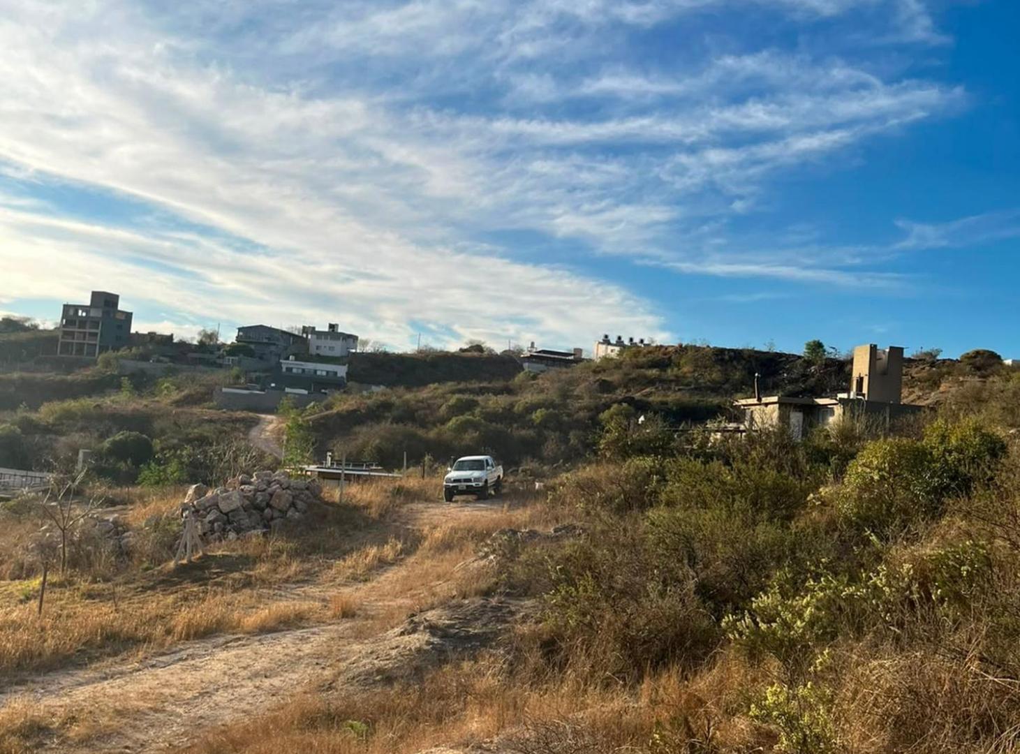 Foto de LOTE EN VENTA EN VISTAS DEL LAGO, CARLOS PAZ, imagen 1