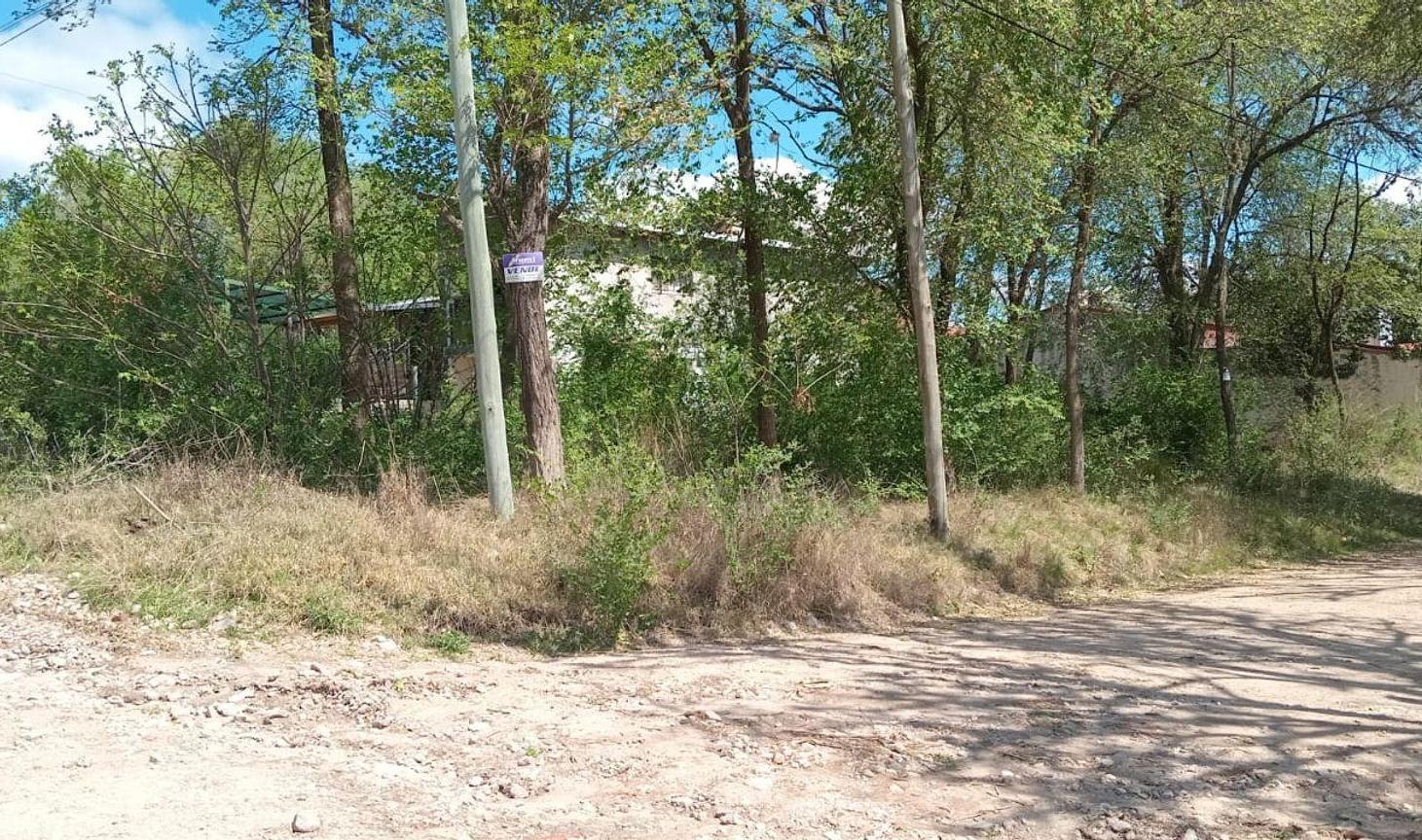 Foto de Venta terreno en esquina V. Giardino c/ servicios, imagen 2