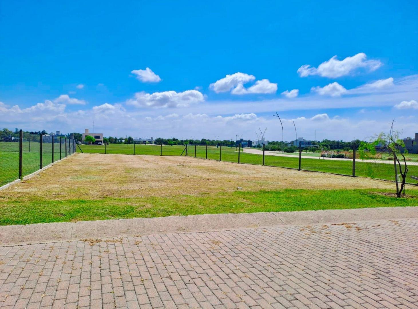 Foto de VENTA LOTE CENTRAL ACQUAVISTA-PROYECTO PRE APROB., imagen 1