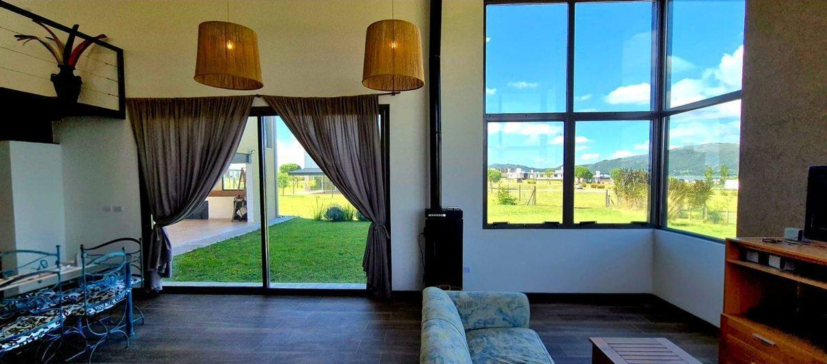 Foto de VENTA CASA 2 DORMITORIOS, PUERTO DEL AGUILA, imagen 3