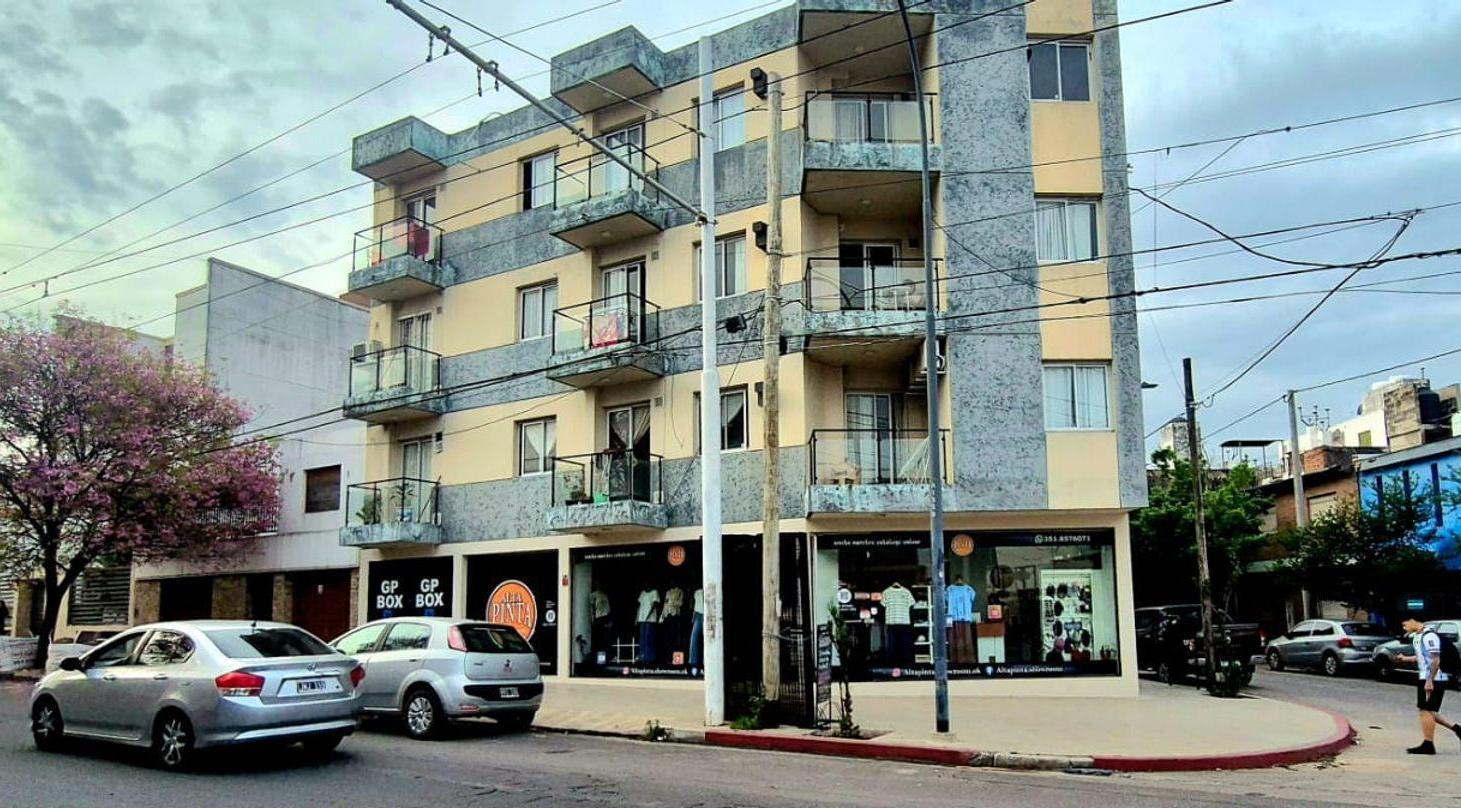 Foto de DEPARTAMENTO 1 DORM CON BALCON EN BAJO GRAL PAZ, imagen 2