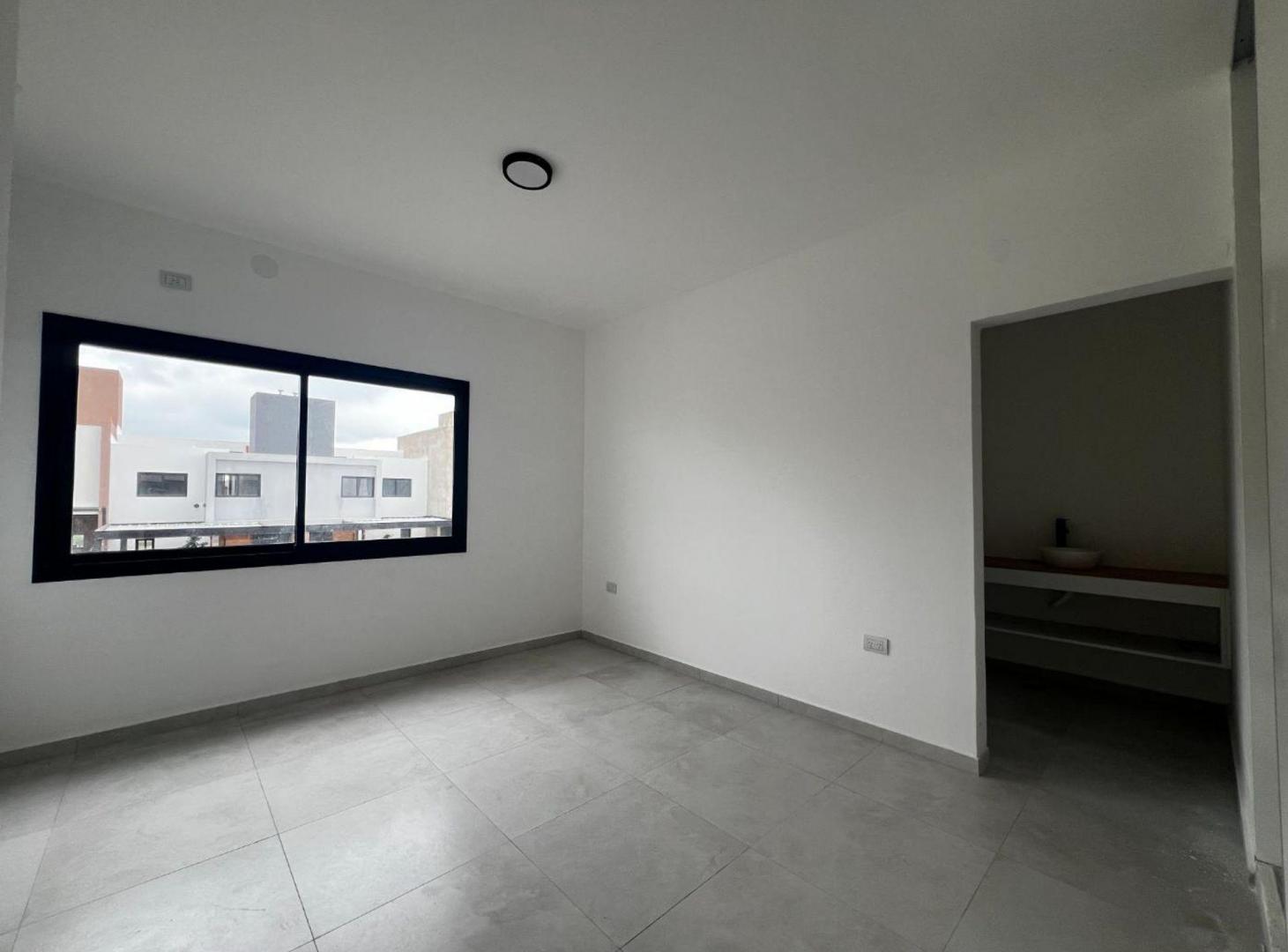 Foto de vendo duplex tres dormitorios en docta 150 mtr, imagen 5