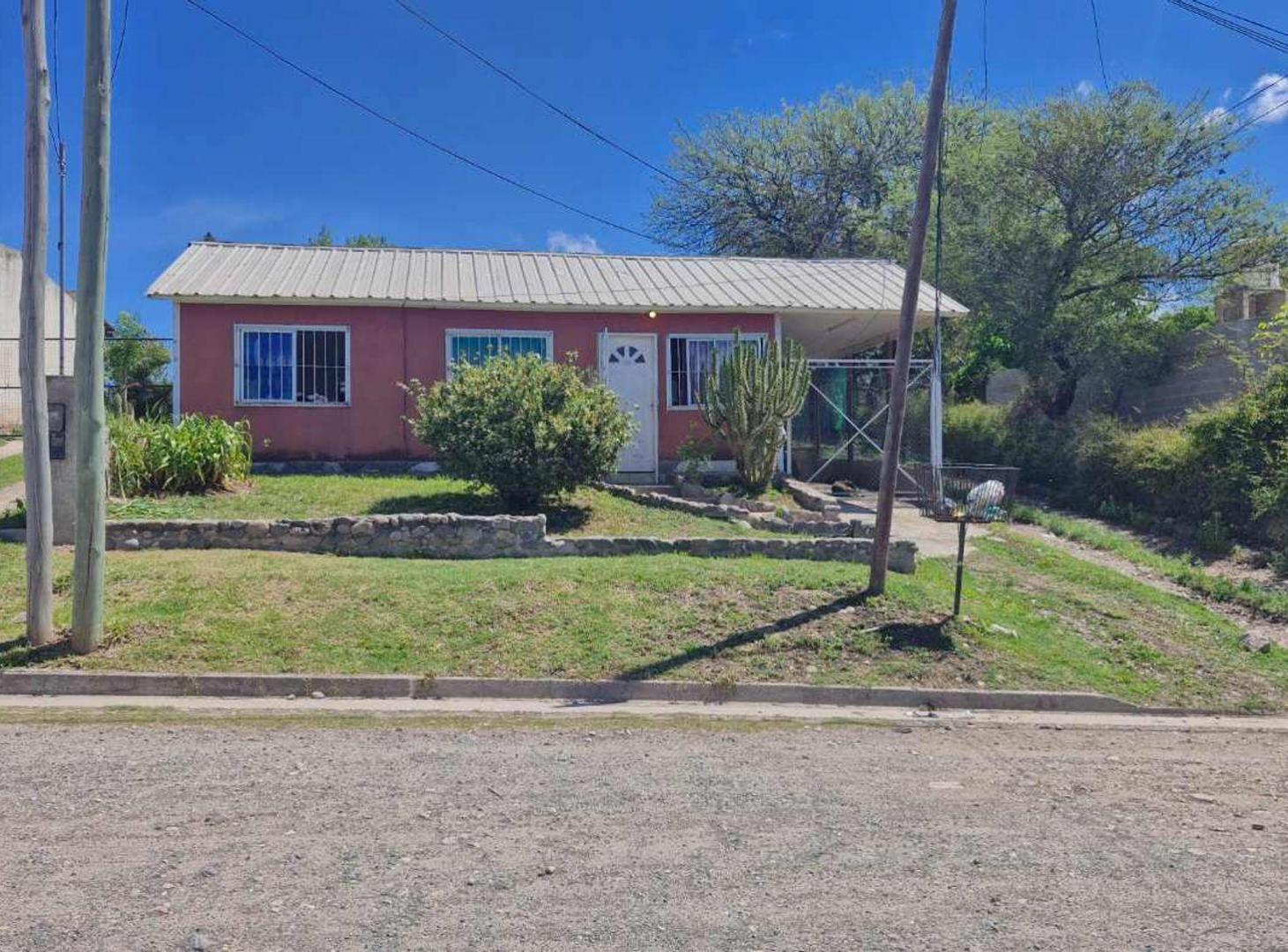 Foto de LOTE CON DOS VIVIENDAS PREFABRICADAS EN SALDÁN, imagen 1