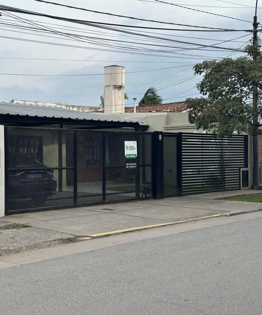 Casa de 300 m² con 3 dormitorios en venta en Yerba Buena Pringles 1100 2