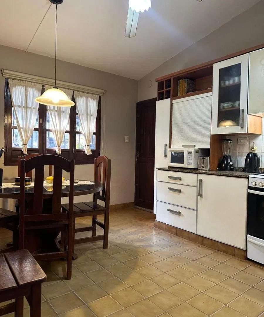 Casa de 300 m² con 3 dormitorios en venta en Yerba Buena Pringles 1100 4