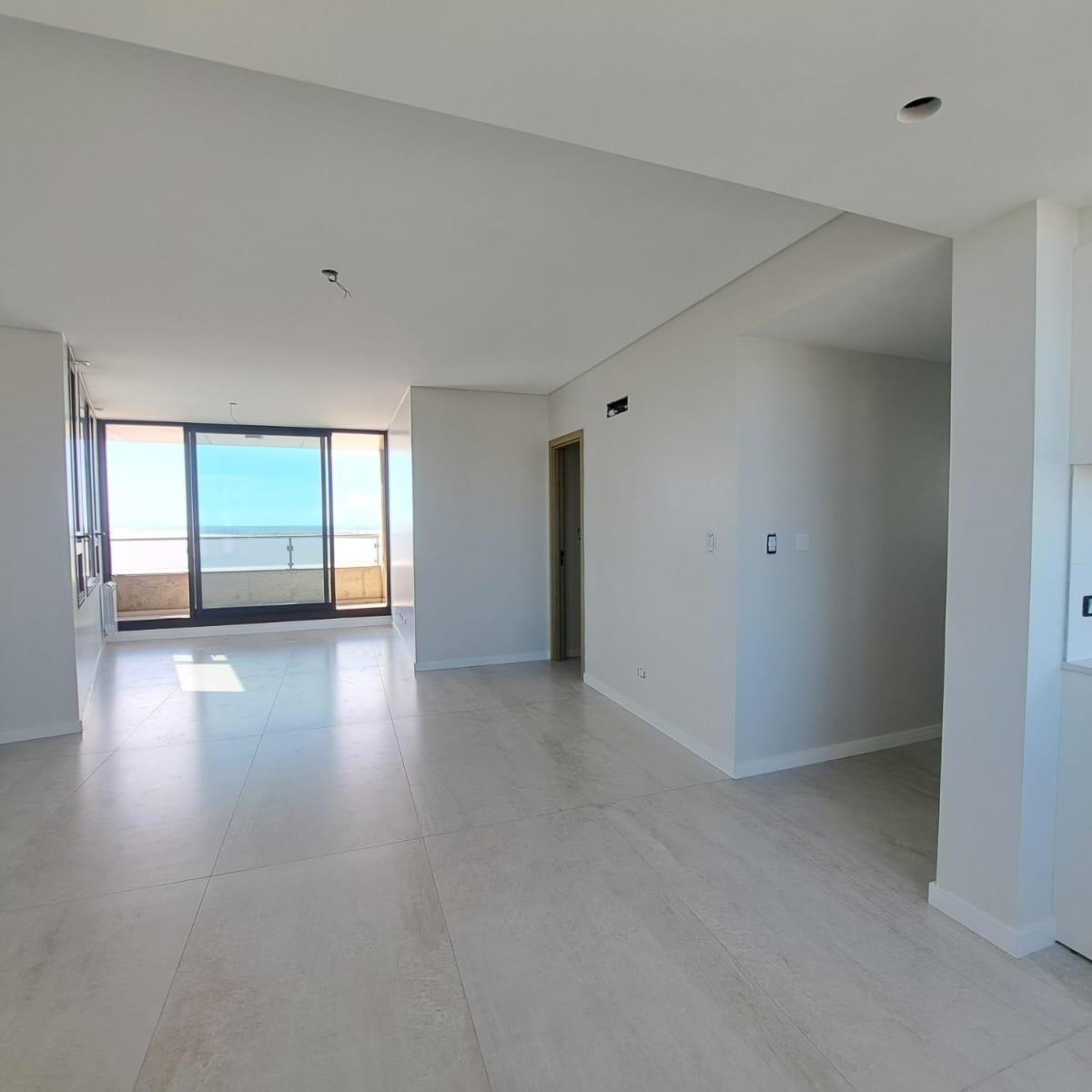 Venta Departamento de Calidad 2 Dorm. con Vista Franca Al Río, Arroyito, Rosario 2