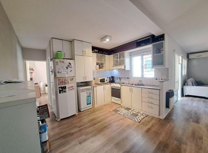 VENTA. Departamento Dúplex 3 dormitorios - Alberdi, Rosario 3