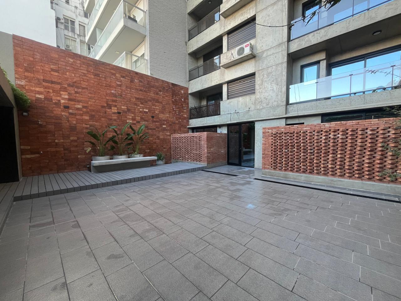 VENTA - Departamento 2 dormitorios con terraza exclusiva. Centro , Rosario.