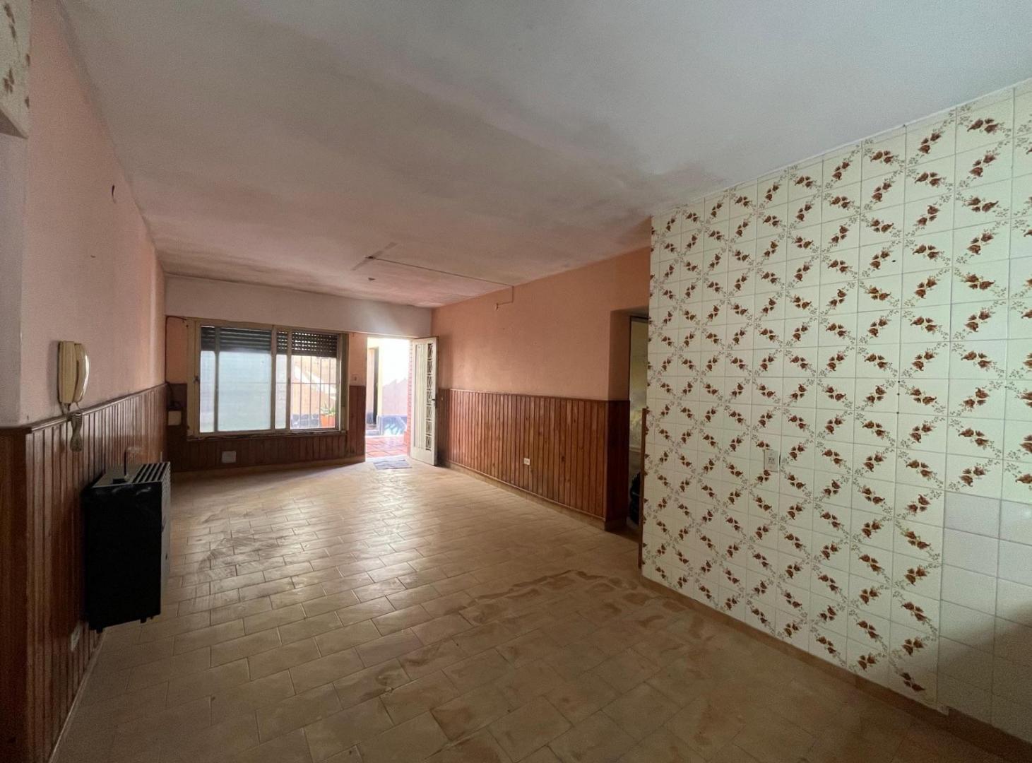 Foto de VENTA/PERMUTA Casa a reciclar - oportunidad - 2 dormitorios. Saladillo, imagen 5