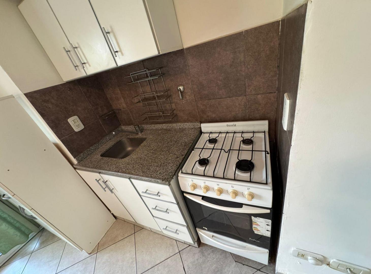 Foto de Venta departamento monoambiente con balcón. Barrio Hospitales, Rosario, imagen 5