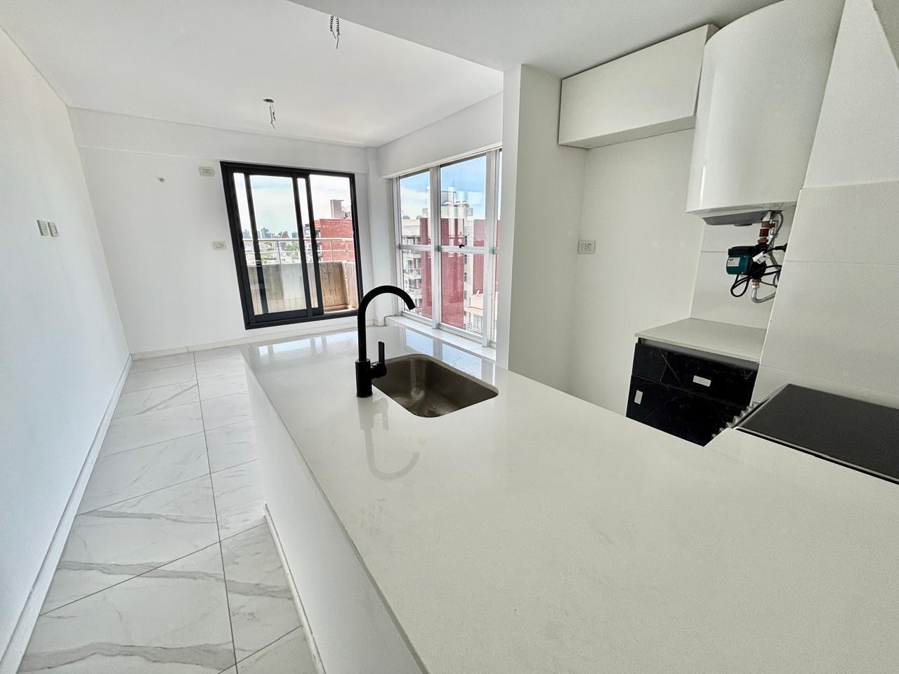Venta Departamento de 2 Dormitorios con Cochera, Amenities, a estrenar. Rosario, Echesortu