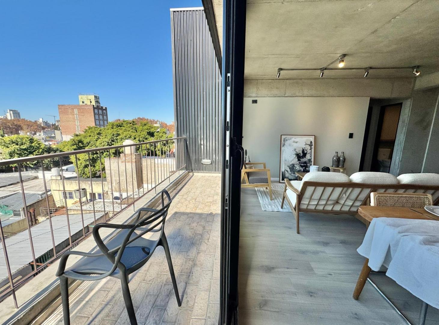 Foto de VENTA - Departamento 2 Dormitorios, Piscina, a estrenar en Pichincha, imagen 4