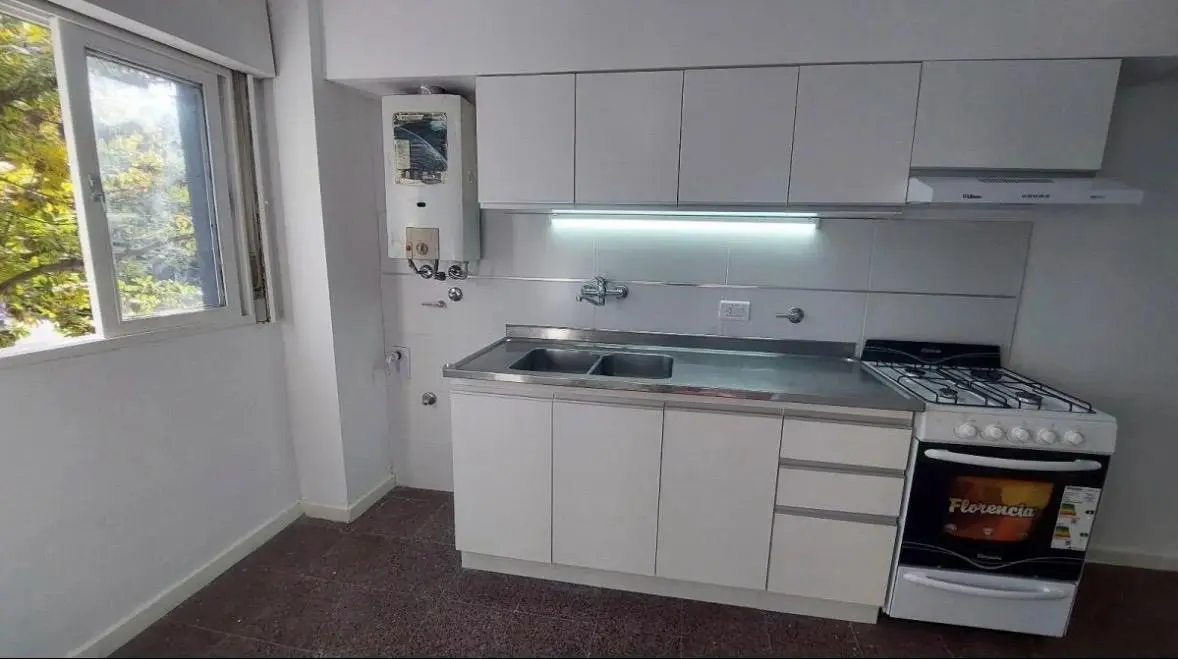 Venta Departamento 2 dormitorios más comodin. Echesortu, Rosario 1