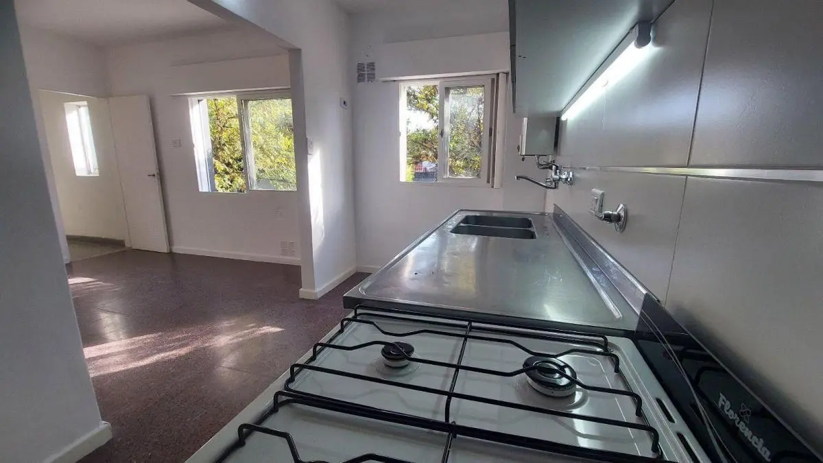 Venta Departamento 2 dormitorios más comodin. Echesortu, Rosario 2