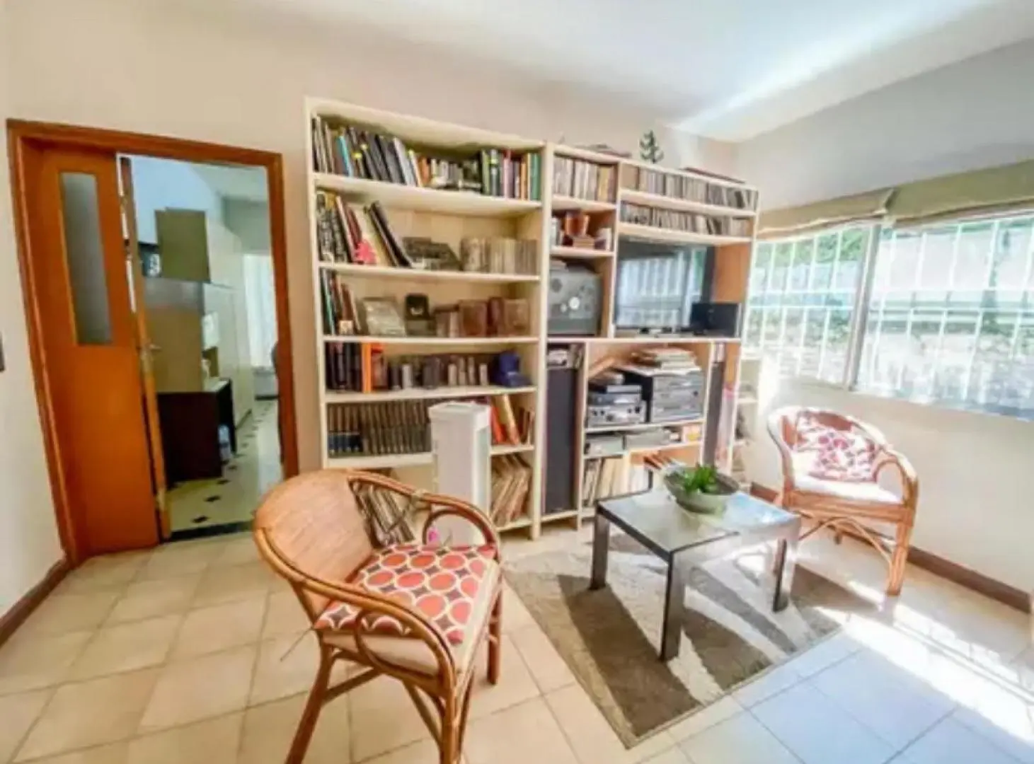 VENTA/PERMUTA - Casa 2 Dormitorios con Pileta y Cochera. Fisherton, Rosario 2