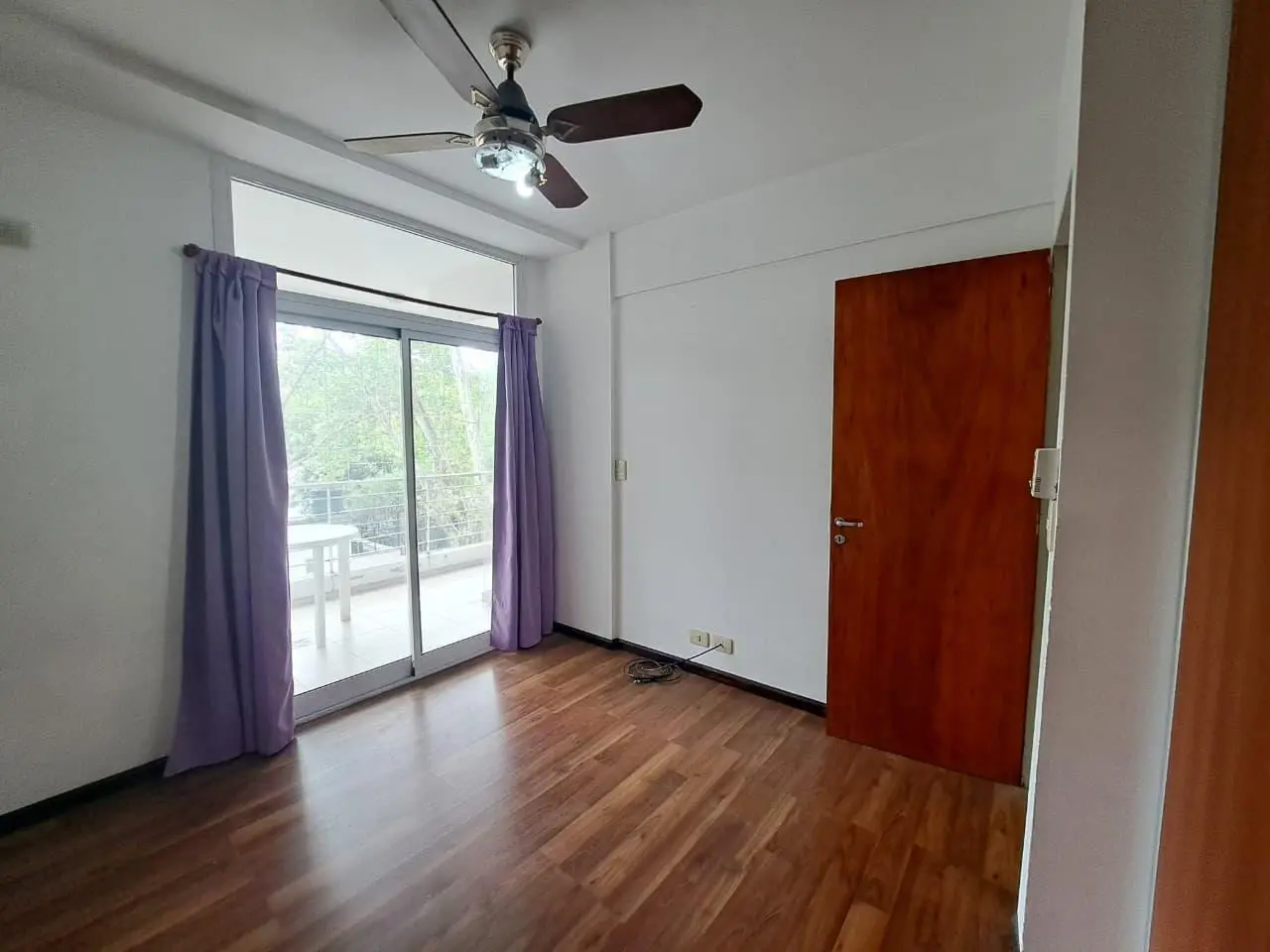 Venta/Permuta - Departamento de 1 dormitorio, cochera y amenities. Echesortu, Rosario 1