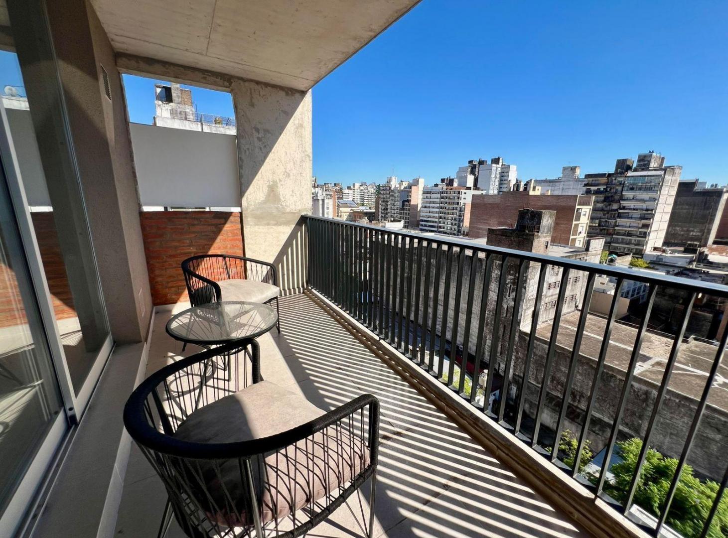 Foto de VENTA Departamento de 3 dormitorios terraza de uso exclusivo, cochera y, imagen 3