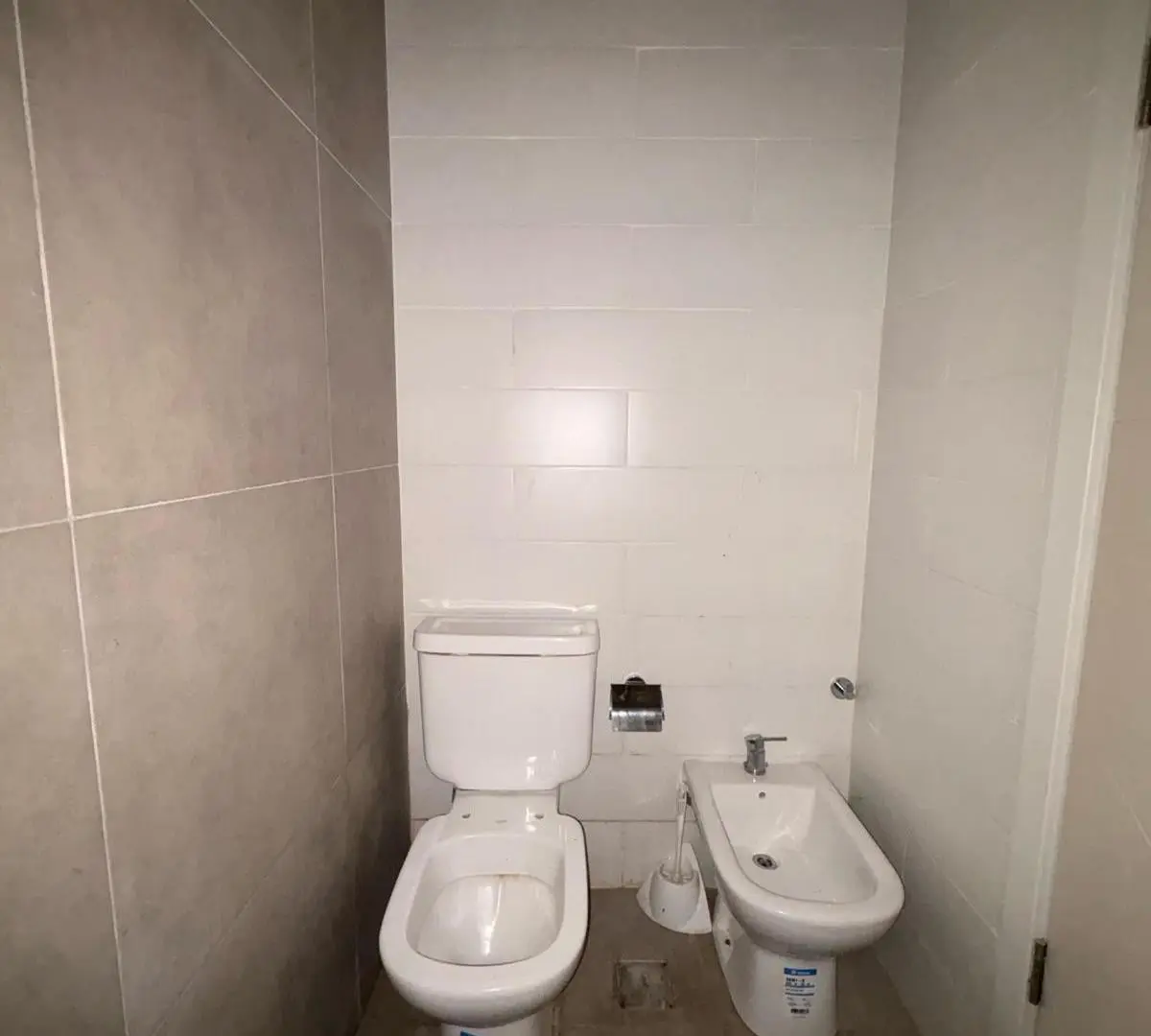 VENTA Local comercial. República de la Sexta, Rosario 5
