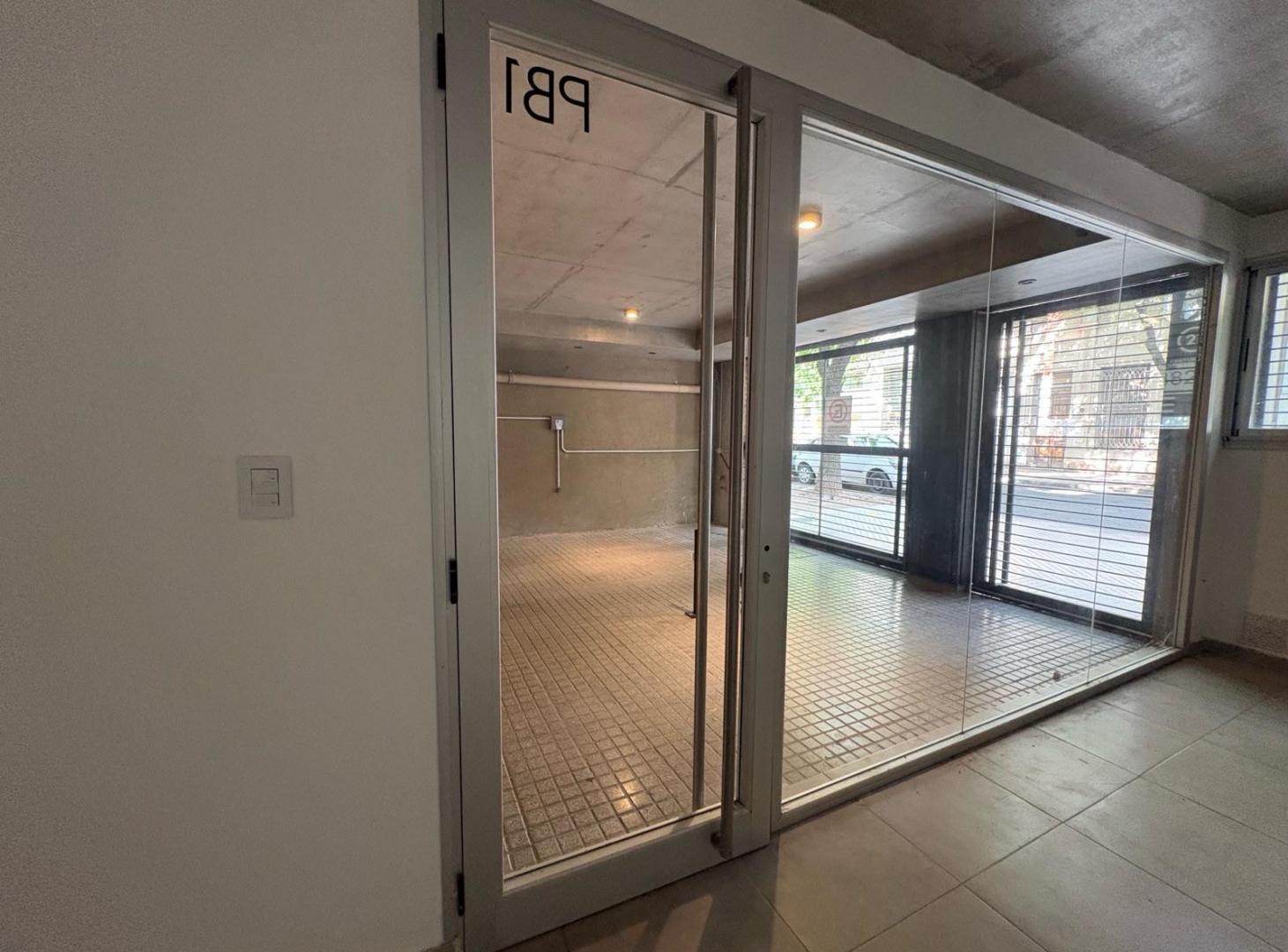 VENTA Local comercial. República de la Sexta, Rosario