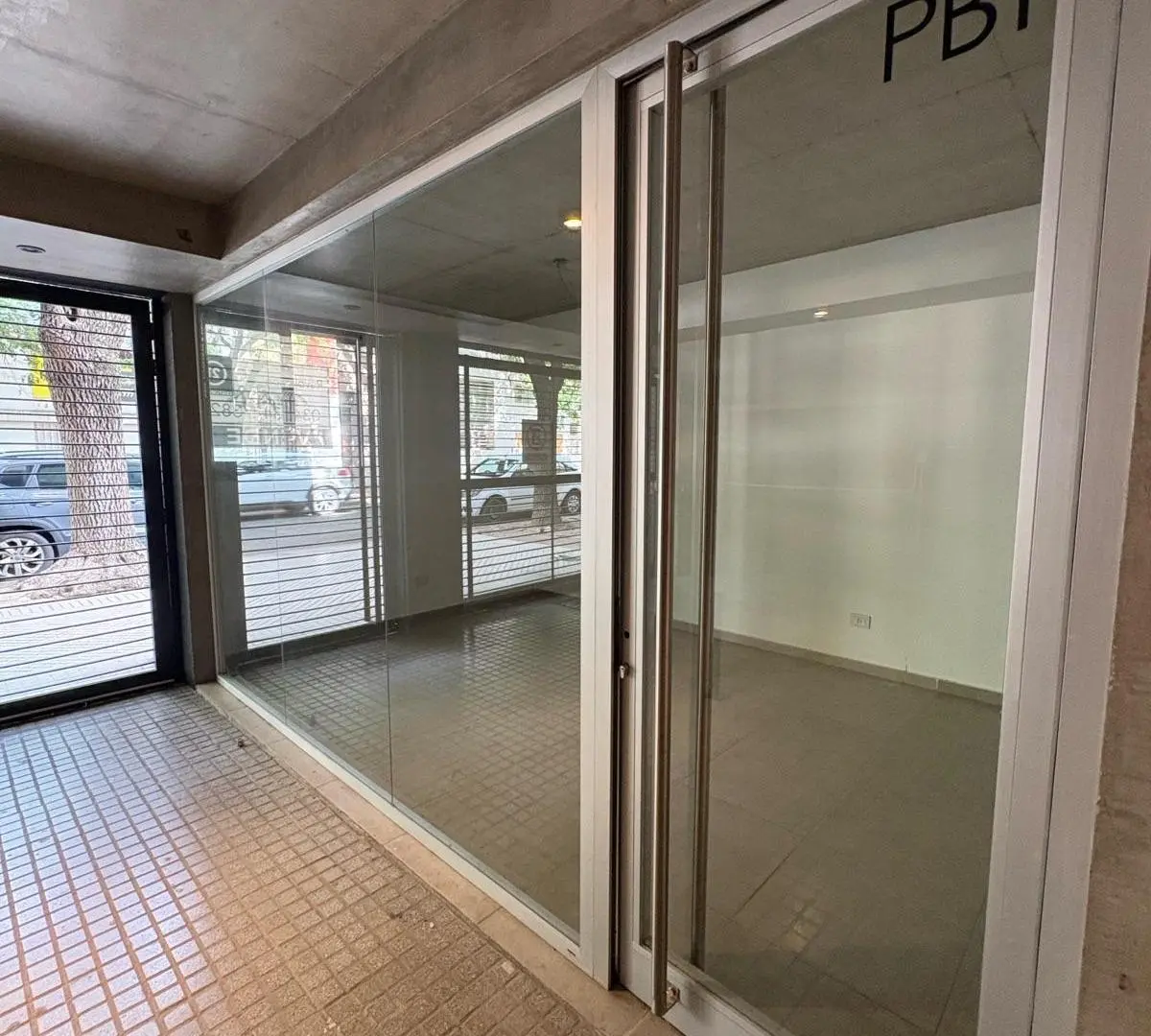 VENTA Local comercial. República de la Sexta, Rosario 2