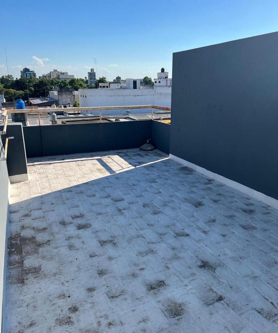 VENTA Departamento duplex 2 dormitorios con terraza exclusiva. Republica de Sexta, Rosario