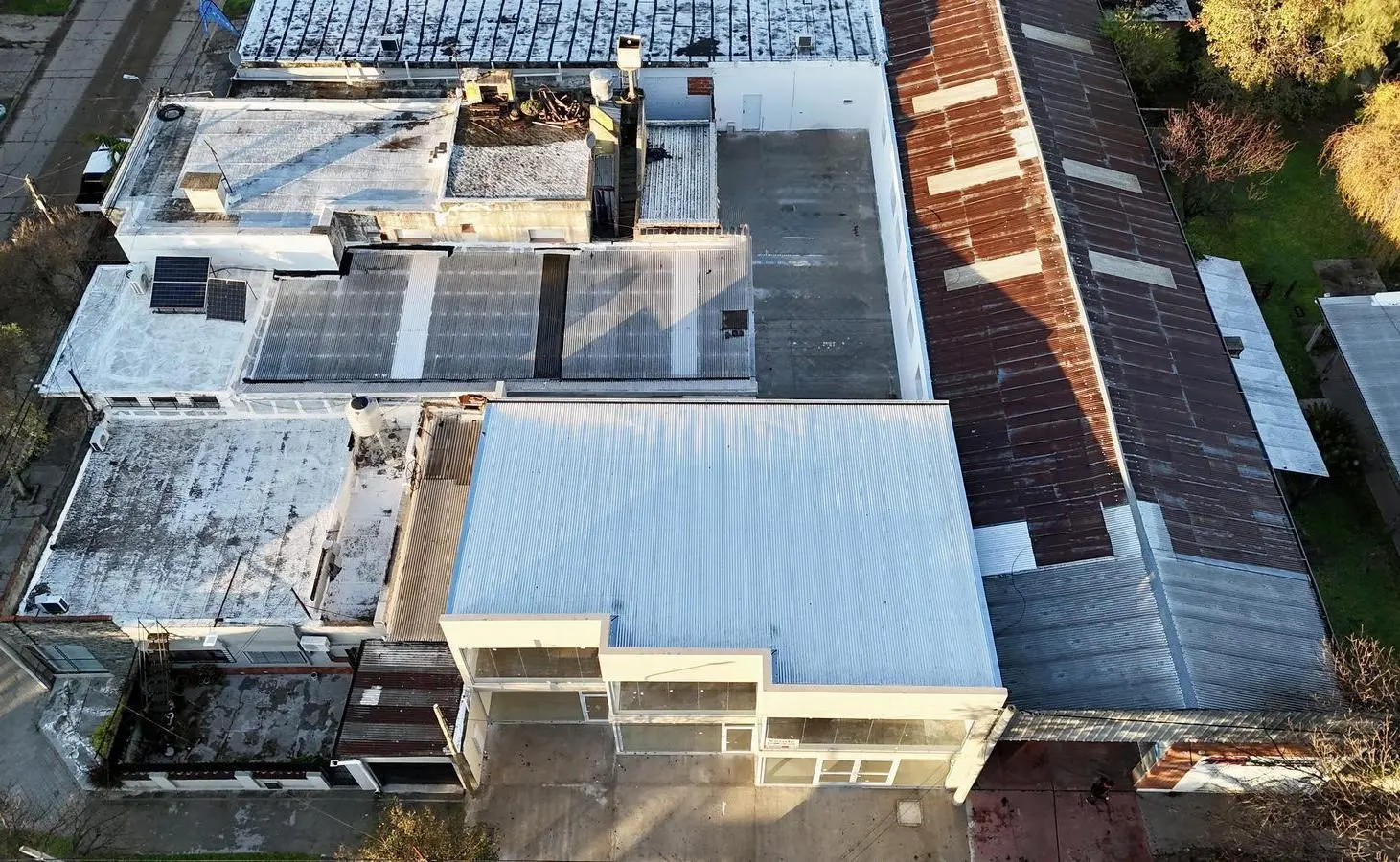VENTA -  Local Comercial 234m2 / Posibilidad de dividir en 3 locales - Centro,  Funes. 3
