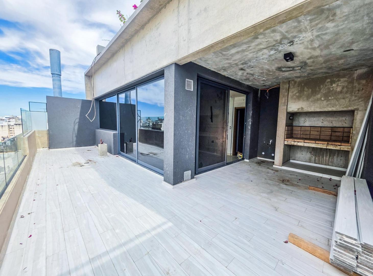 VENTA - Piso exclusivo premiumde 3 dormitorios con pileta en balcón y parrillero - Zona Río Rosario