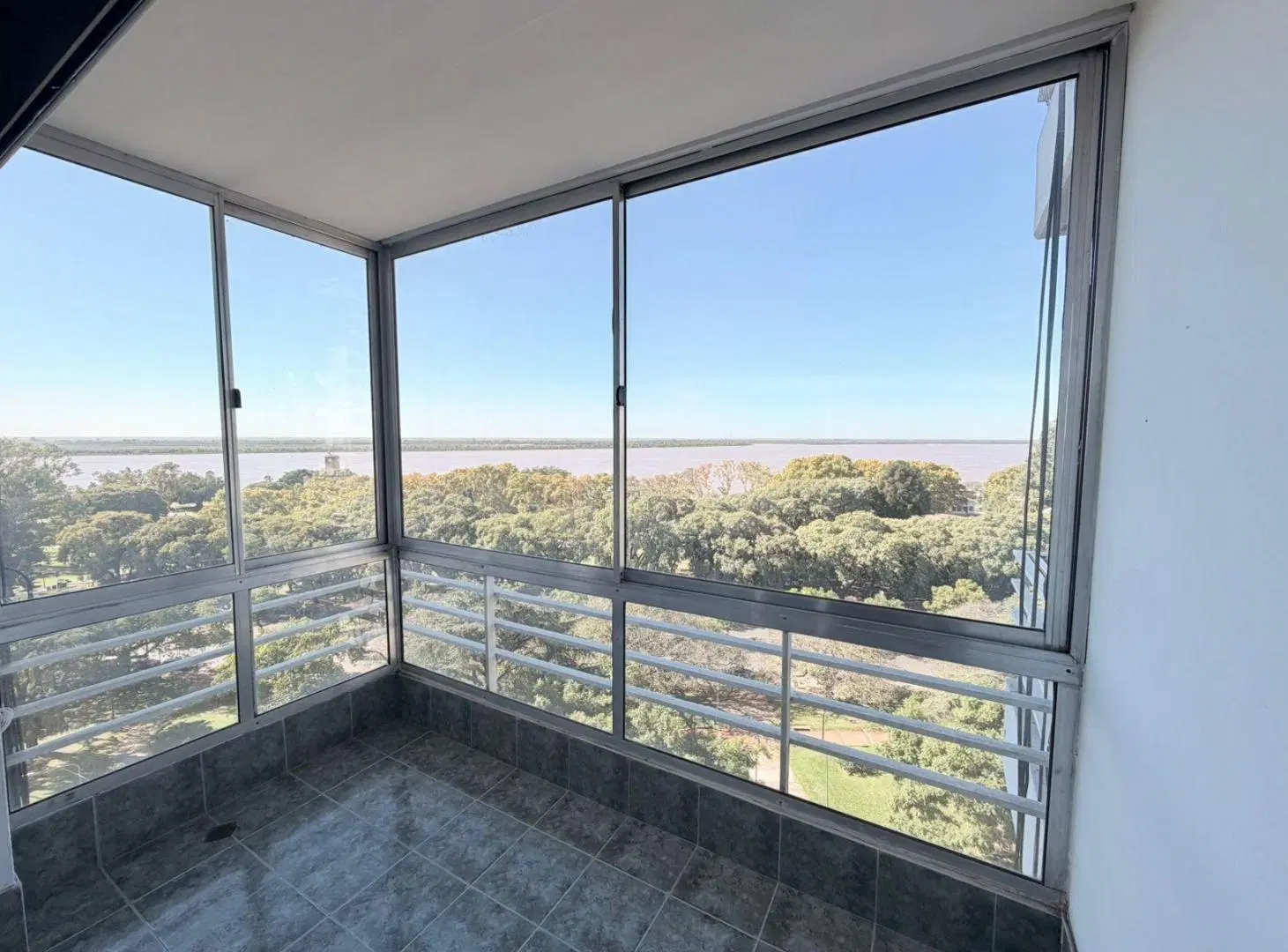 VENTA - Depto 3 dormitorios vista al Río - Barrio Martin 5