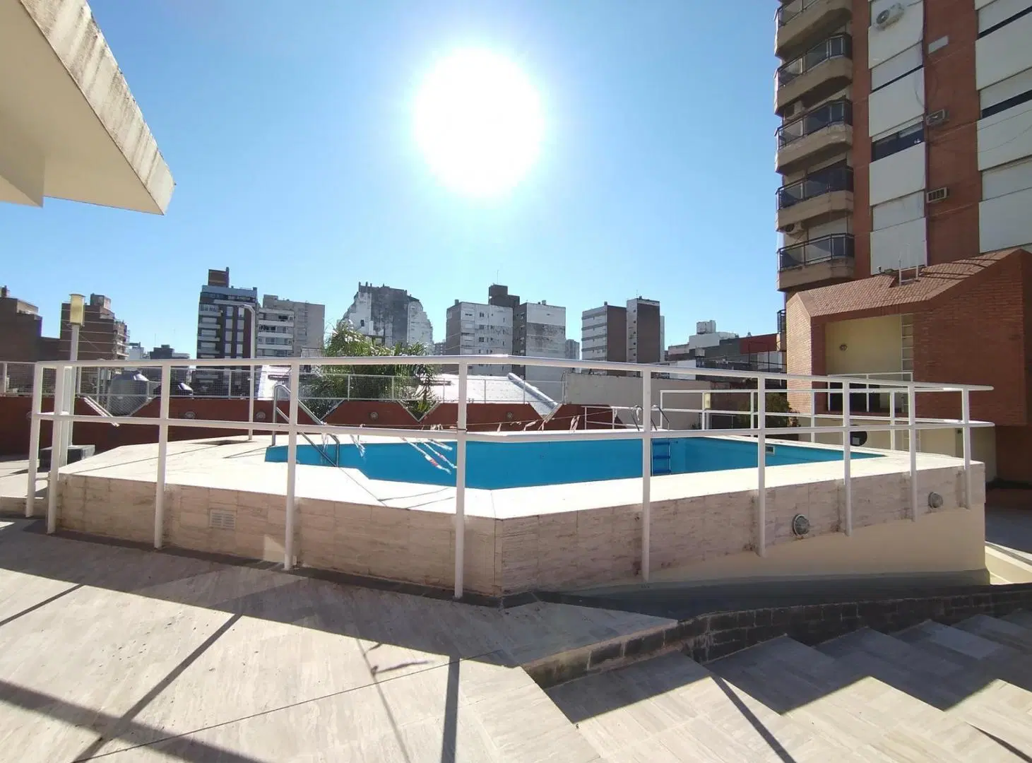 VENTA/PERMUTA -Departamento un dormitorio con cochera y amenities - APTO CRÉDITO- Rosario, Centro 4