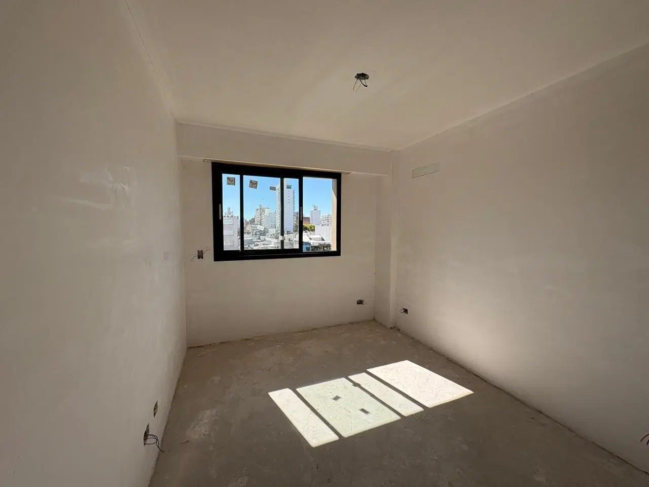 Venta - Departamento 2 Dormitorios a Estrenar - Centro, Rosario 5