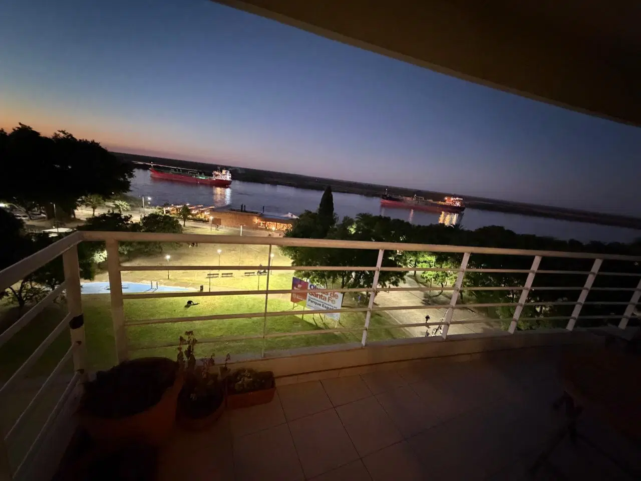 En venta | Departamento 2 dormitorios con cochera | LATTUCA :  Jujuy 1300, Rosario | 5 Ambientes | 2 2