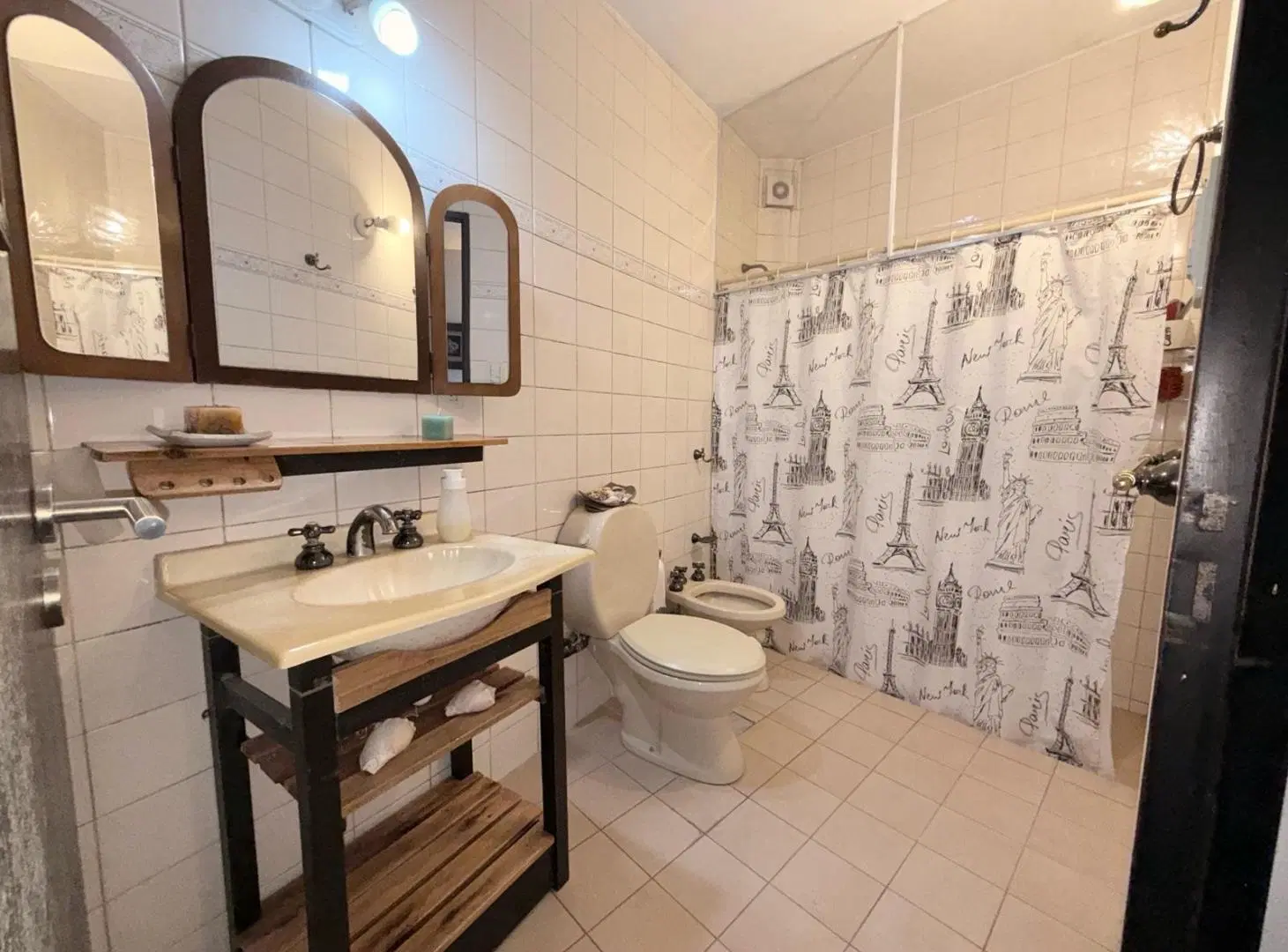 VENTA - Casas en Venta, PB y PA, Pasillo Unico (NO PH) - Republica de la Sexta, Rosario 5