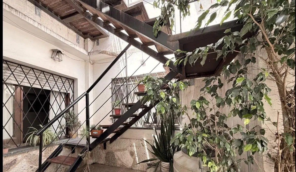 VENTA - Casas en Venta, PB y PA, Pasillo Unico (NO PH) - Republica de la Sexta, Rosario 2
