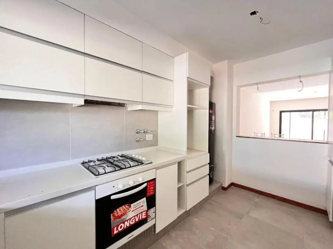 VENTA - Casa de 3 dormitorios en Aldea Fisherton, 4