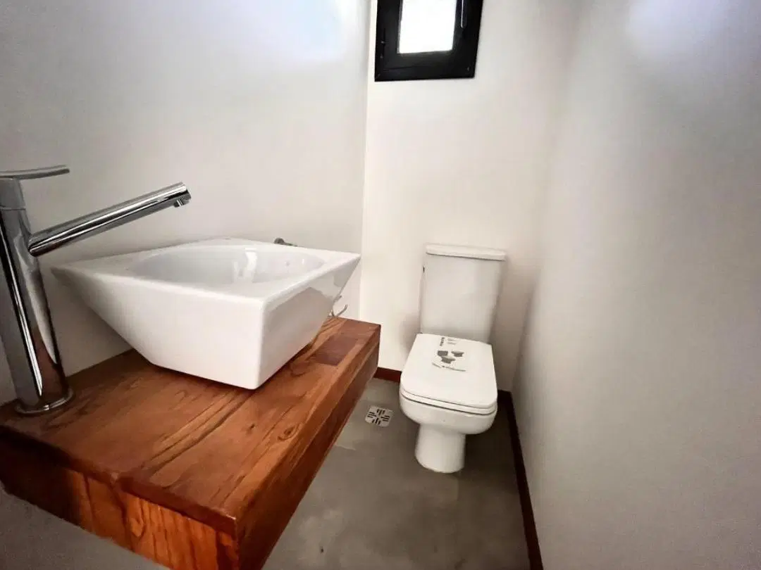 VENTA - Casa de 3 dormitorios en Aldea Fisherton, 4