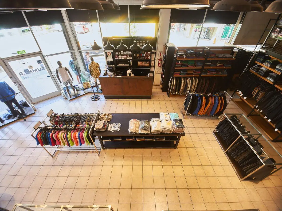 Alquiler Local comercial calle San Luis esq. Dorrego - Rosario 4