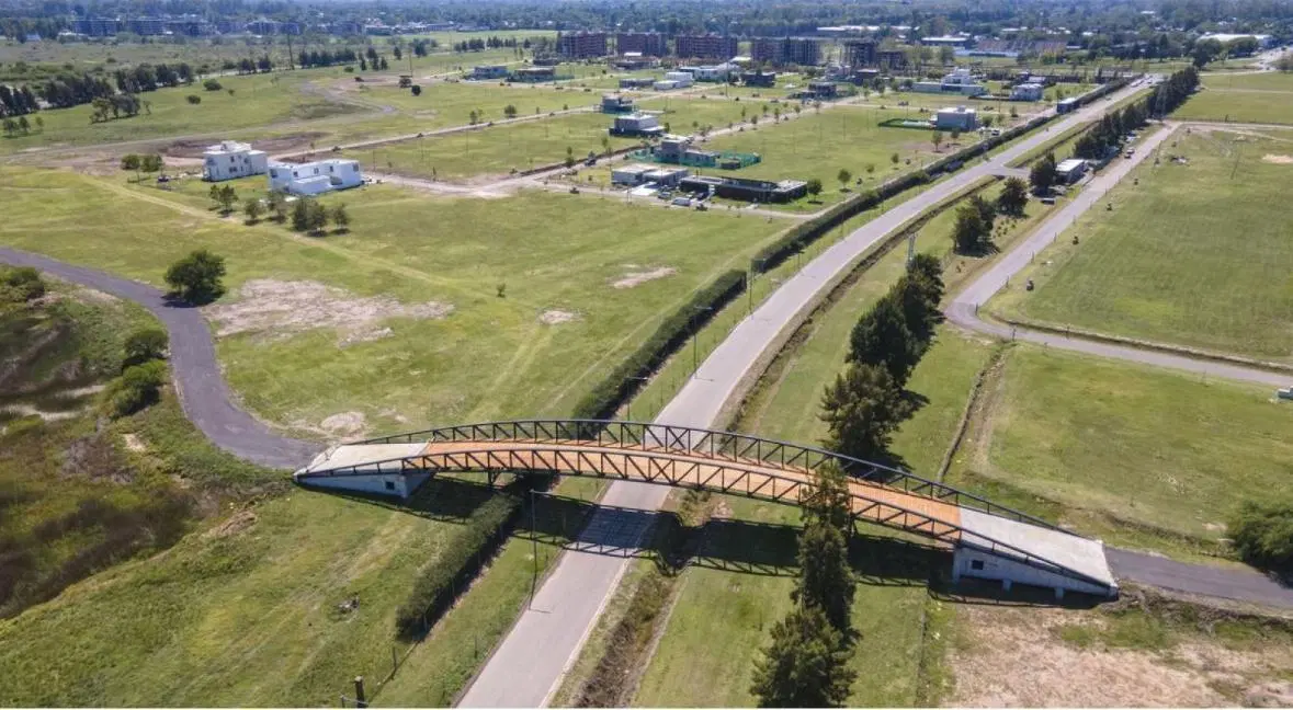 VENTA - Terreno en Los Pasos del Jockey III - Fisherton, Rosario 2