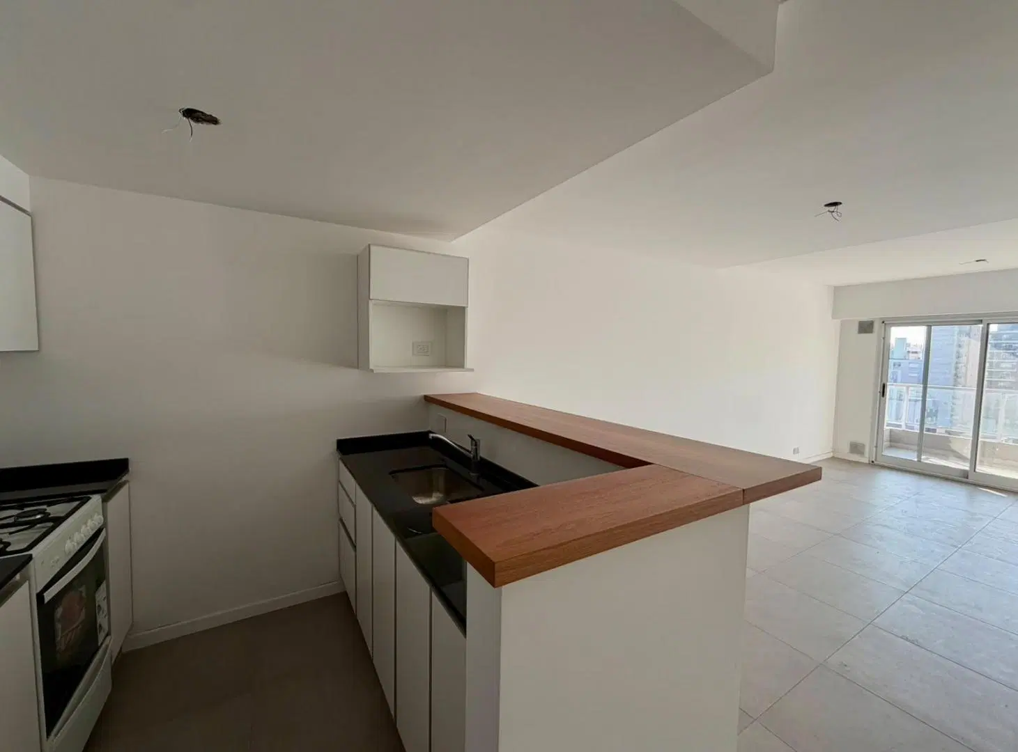 Venta - Departamento 1 Dormitorio a Estrenar en Barrio Nuestra Señora de Lourdes, Rosario 2