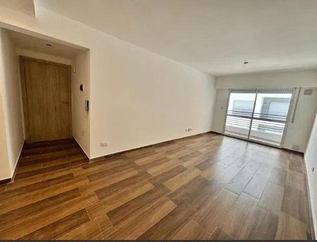 Venta - Departamento de 1 Dormitorio en el Centro, Rosario 2